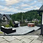 ホームステイ U Mlynorza Jacuzzi Ogrodowe Caloroczne *