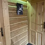 Δωμάτια σε οικογενειακή κατοικία U Mlynorza Jacuzzi Ogrodowe Caloroczne