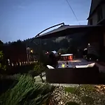 Δωμάτια σε οικογενειακή κατοικία U Mlynorza Jacuzzi Ogrodowe Caloroczne *