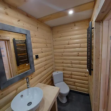 U Mlynorza Jacuzzi Ogrodowe Caloroczne Δωμάτια σε οικογενειακή κατοικία Suche