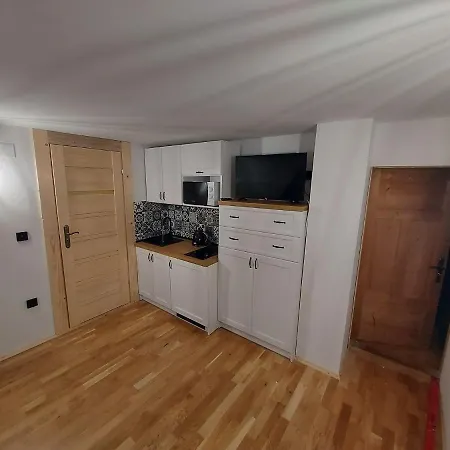U Mlynorza Jacuzzi Ogrodowe Caloroczne Quarto em Acomodações Particulares