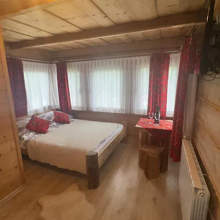 U Mlynorza Jacuzzi Ogrodowe Caloroczne * Suche